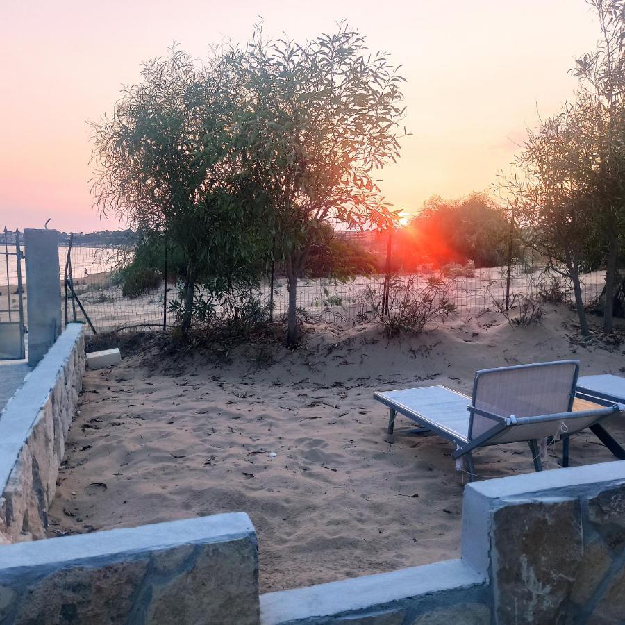 New Rooms On The Beach Pozzallo Exterior foto